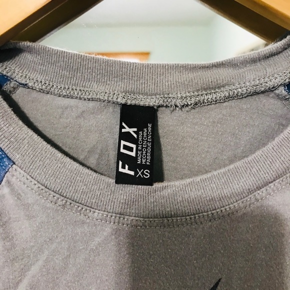 Fox shirt with 3/4 sleeves. - Picture 2 of 4